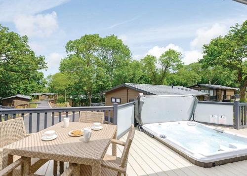 Ryde Resort | Woodside Bay Lodge Retreat