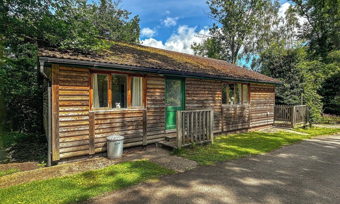 Boraston Cottage | Woodside Fishery - The Plover