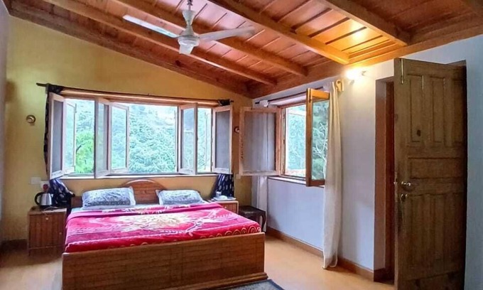 Pangot Hotel | Woodside Retreat Pangot