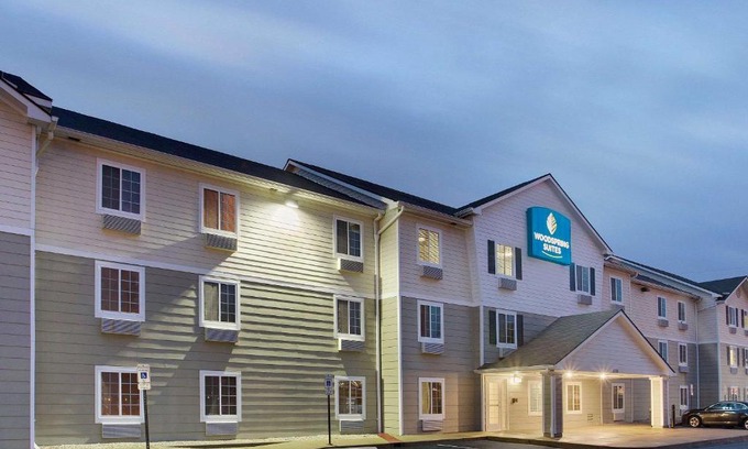 Parkdale Hotel | WoodSpring Suites Cincinnati Fairfield