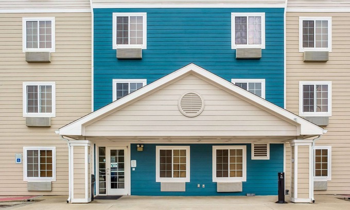 Conroe Hotel | WoodSpring Suites Conroe