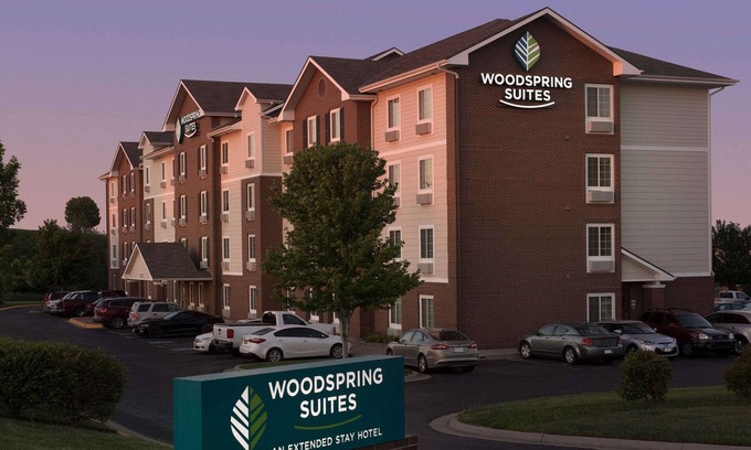Clearview City Hotel | WoodSpring Suites Kansas City Lenexa