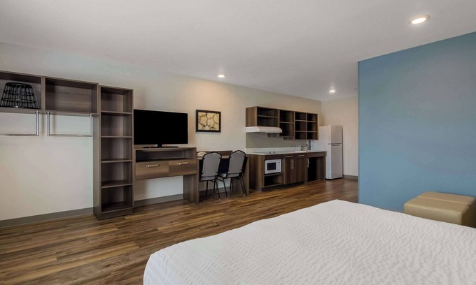 Roanoke Hotel | WoodSpring Suites Roanoke