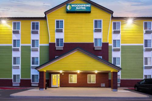Tyler Hotel | WoodSpring Suites Tyler Rose Garden