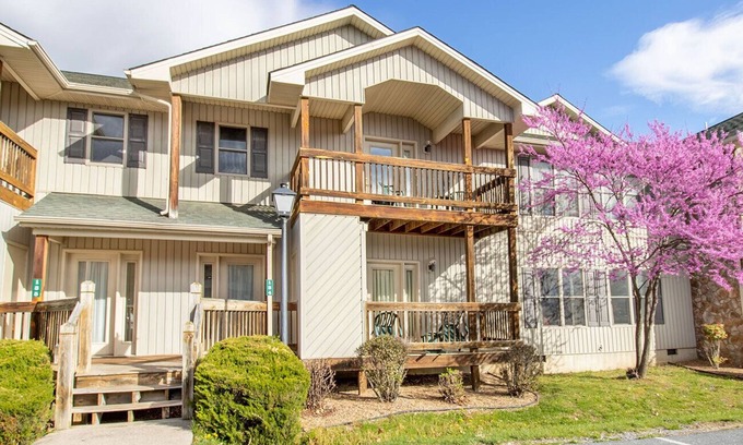 McGaheysville Condo | Woodstone Meadows Premium Two Bedroom