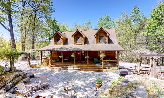 Mountain Vista Cabin | Woodsy cabin with hot tub, gas fireplace, firepit, balcony & gas grill