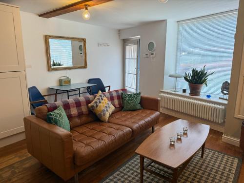 Hayfield Apartment | Woolpack Studio