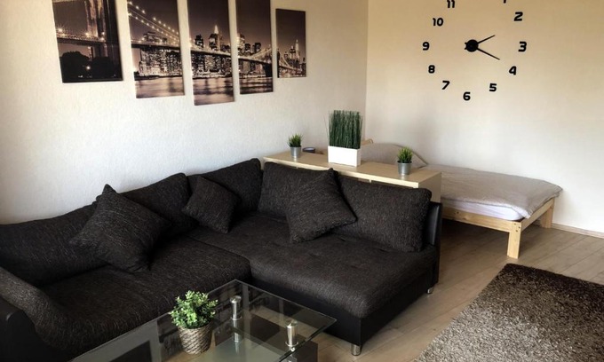 Rhein-Erft-Kreis District Apartment | Work & Stay Apartment mit Balkon