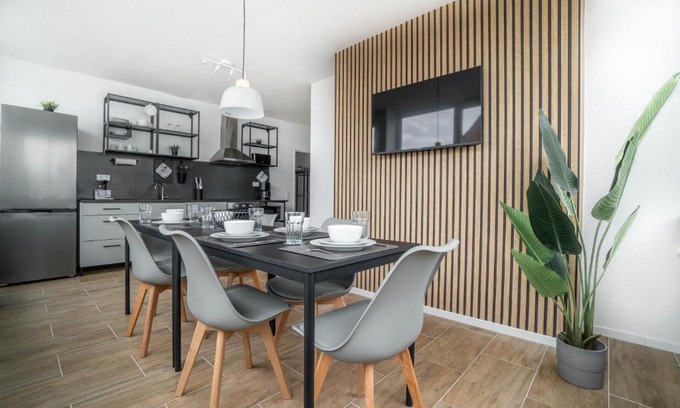 Wesel Apartment | WORKERS HOME F17 - Wohnung mit 3 Schlafzimmern für 6 Personen