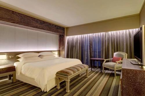 South West Hotel | Worldwide Suite Near IGI Airport