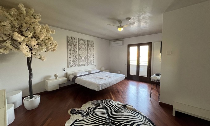 Romano d'Ezzelino Villa | Wow House