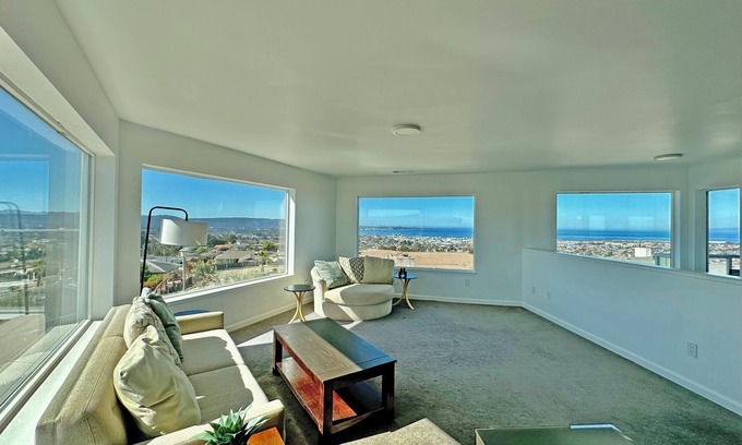 Seaside House | WOW Panoramic VIEWS of Entire Monterey Bay! King Beds, Large Kitchen