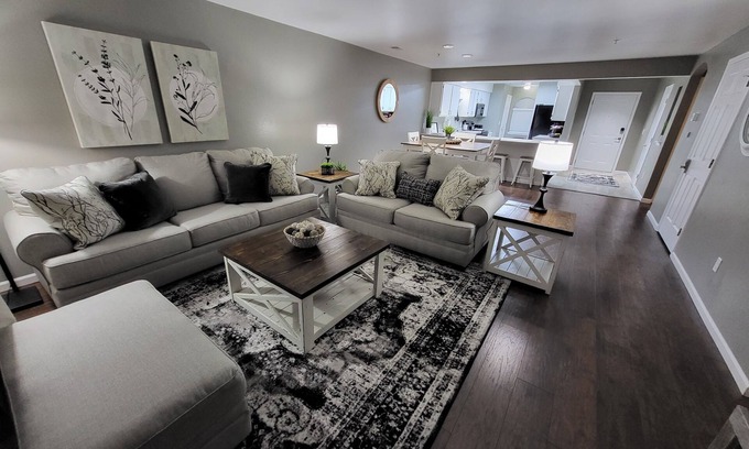 Branson Condo | WOW! Walk in with indoor pool and hot tub in the heart of Branson!