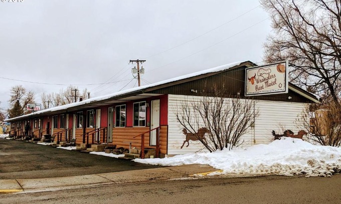 Elgin Hotel | Wranglers Rest Motel