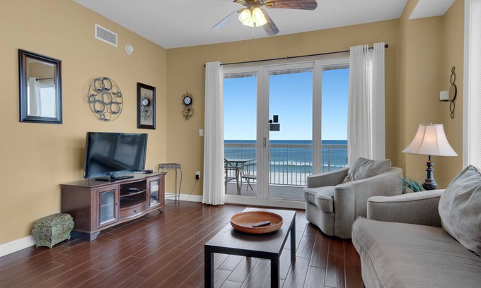 Lower Grand Lagoon Condo | 🌊 Wrap Around Balcony- Two BeachFront Pools- Corner Unit- 3BR Seychelles 209🌊