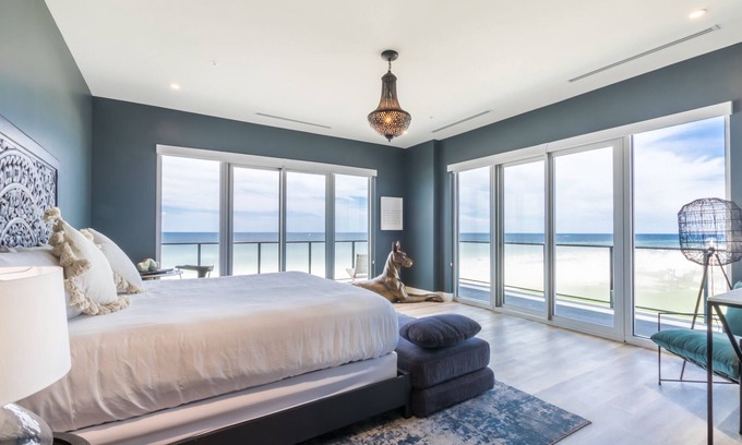 Gulf Shores Condo | Wrap Around BF Balcony ~ 6 BR Gulf Front Condo