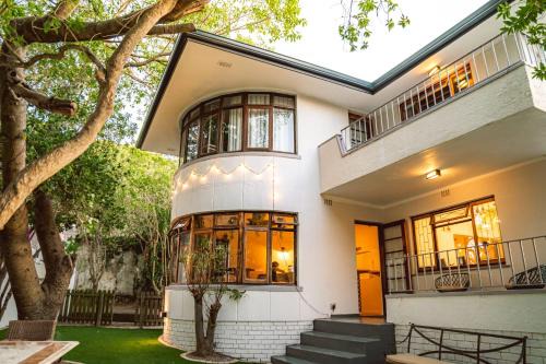 Three Anchor Bay Hostel | WunderLux