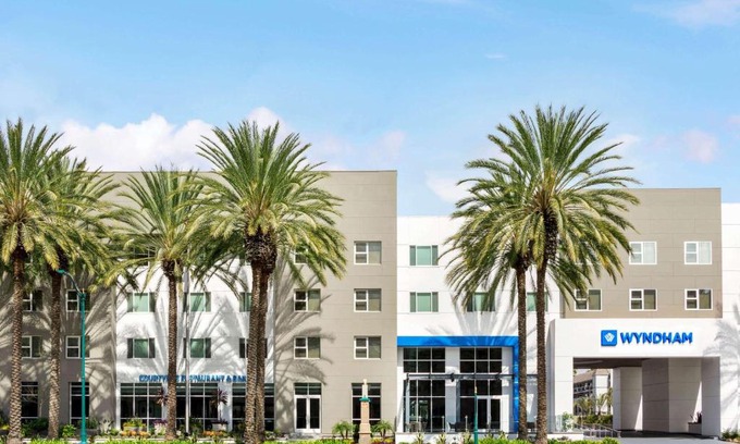 Anaheim Resort Hotel | Wyndham Anaheim