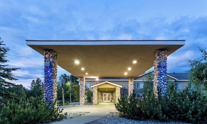 Anchorage Hotel | Wyndham Garden Anchorage Airport