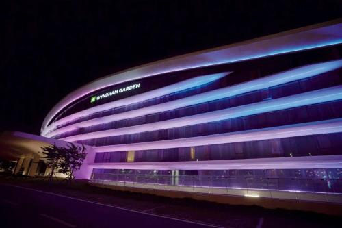 Jinjiang Hotel | Wyndham Garden Jinjiang