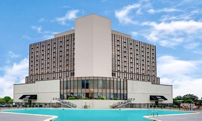 Downtown Hotel | Wyndham Garden Norfolk Downtown