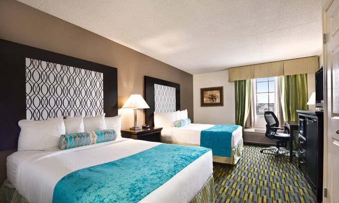 Wichita Hotel | Wyndham Garden Wichita Downtown