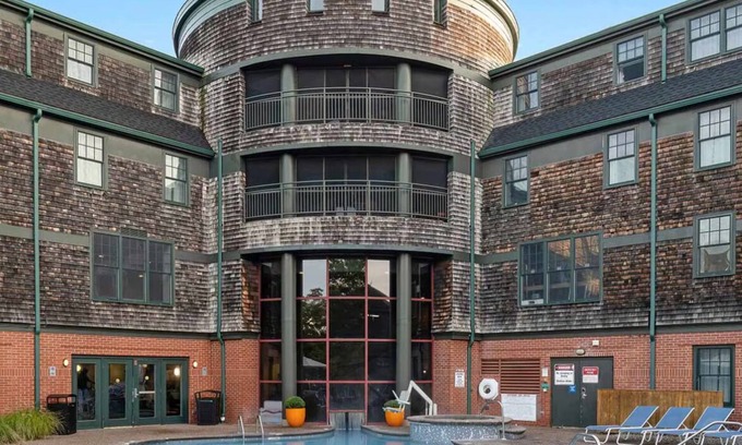 The Point Resort | Wyndham Long Wharf Newport RI 2 bedroom deluxe unit.
