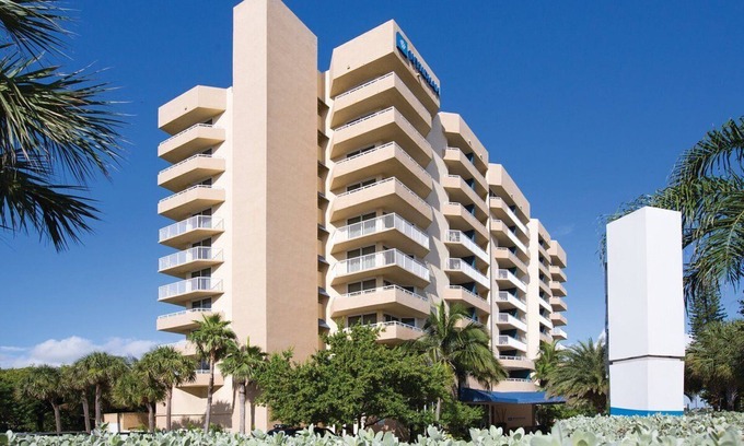 Pompano Beach Resort | Wyndham Santa Barbara- 2 Bedroom Unit Sleeps 6!