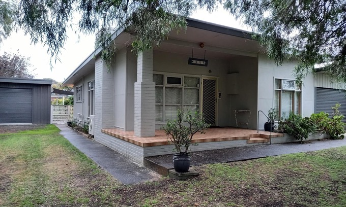 Rye House | Wyomissing - Family Beachside Holiday House & pet friendly.