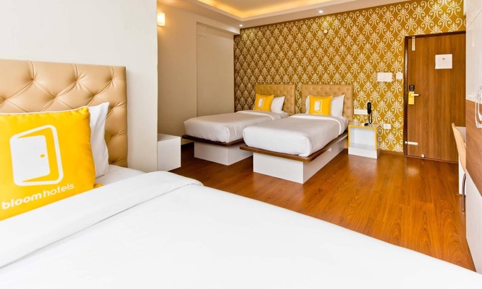 Vyalikaval HBCS Layout Hotel | X by Bloom - Manyata