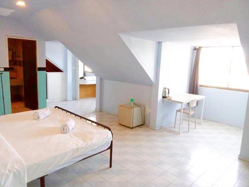 Talat Yai Apartment | X Mitr Inn Phuket Oldtown