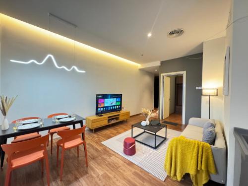 Taman Bukit Pantai Apartment | X - The Thomas Bangsar South Midvalley LRT Kerinchi