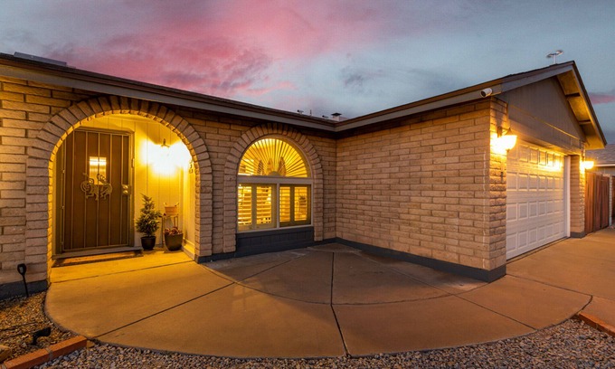 Glendale House | Xanadu Glendale/Spring Training/Westgate/Pool!
