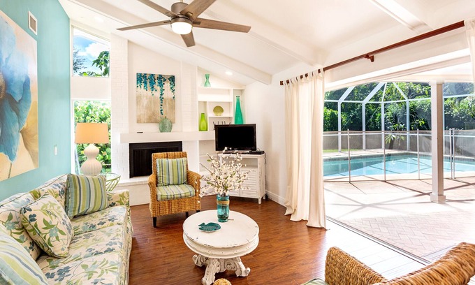 Park Shore House | Xanadu, Pool Home, Walk to Beach and Shopping!