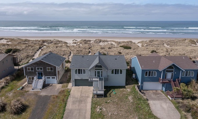 Bayshore House | Xanadune - Oceanfront with direct beach access