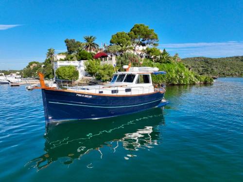 Poblats Maritims Boat Rental | Xanquete