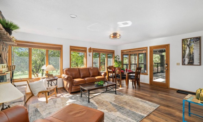 Flagstaff House | Xbox*Ping Pong* Pop-a-shot*Game Room*