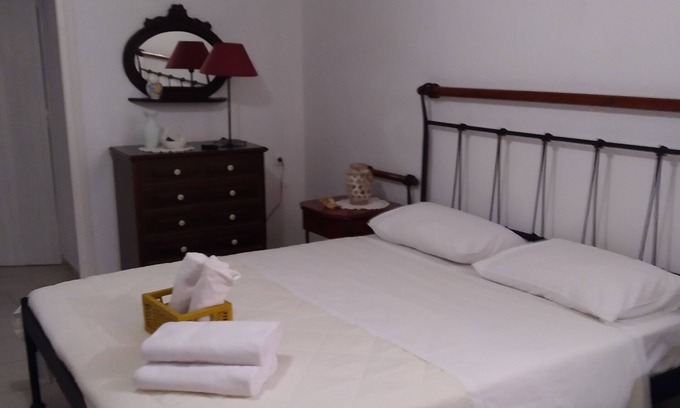 Charouda Apartment | Xenonas: an apartment in a garden for up to 5 persons in Mani