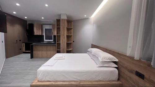 Ardenice Hotel | Xhoil Hotel