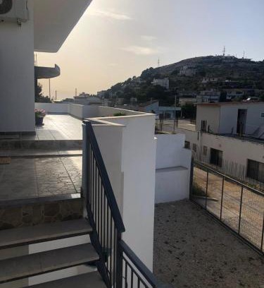 Qafe e Gjashtes Apartment | Xhulio's Apartament