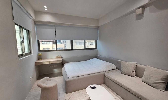 Daan Apartment | Xinyi 53 - Stylish Modern Suite in the Heart of the City