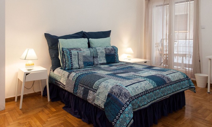 Omonia Apartment | Xiou 33