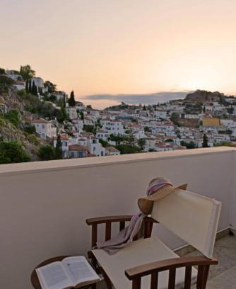 idhra Apartment | Xirouchakis Eva Charmy house