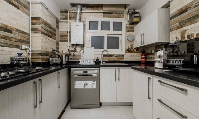 An-Nuzhah Apartment | Xuru Stay I The 3bdr Avant-garde Residence 5 min to Airport