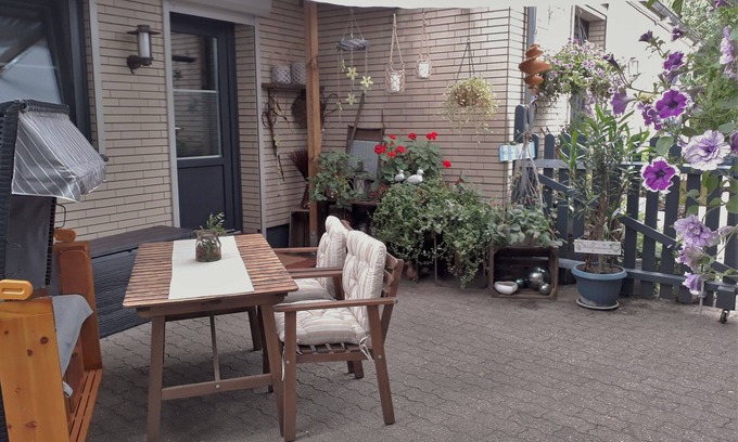 Silberstedt Apartment | XXS Apartment: for 2 guests with terrace and beach chair - XXS Apartment