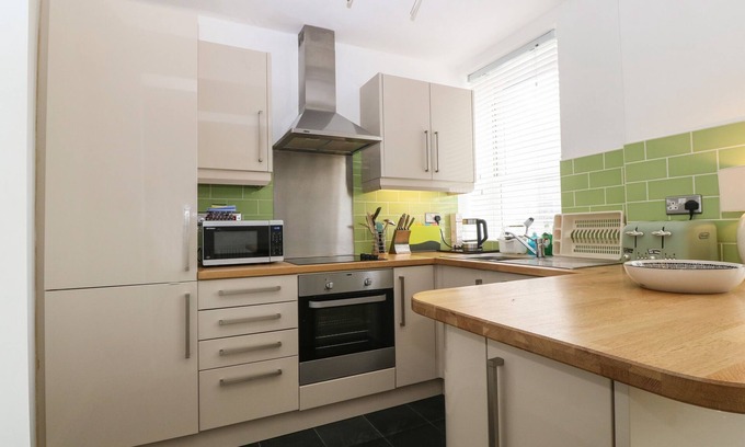 Criccieth Cottage | Y Castell Apartment 2