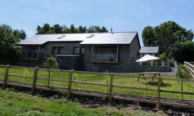 Barry House | Y Golomen in the beautiful Barry