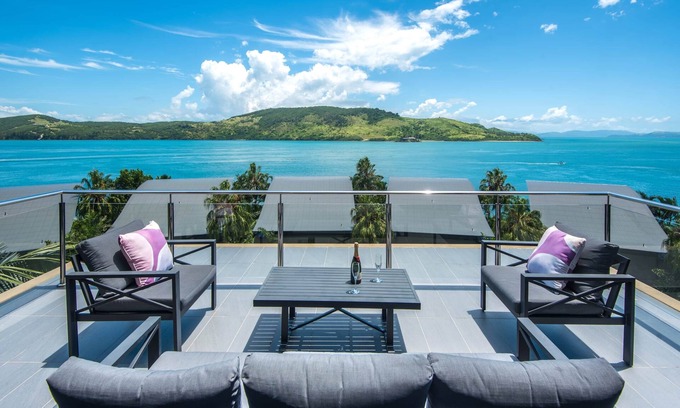 Hamilton Island Villa | Yacht Club Villa 32, Beautiful Villa on Hamilton Island