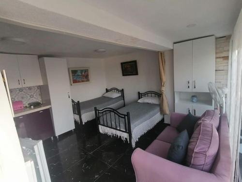 Dagbelen Apartment | Yalıkavak'ta site içi özel iskele havuzlu suit oda