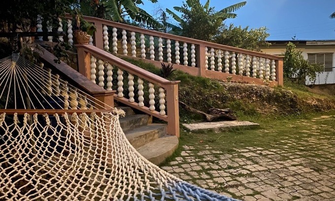 Albion Villa | YanceyLargoEstate 2BR Villa w/Mountain Views by RedAwning